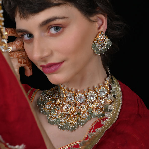 Aishani Necklace With Earrings