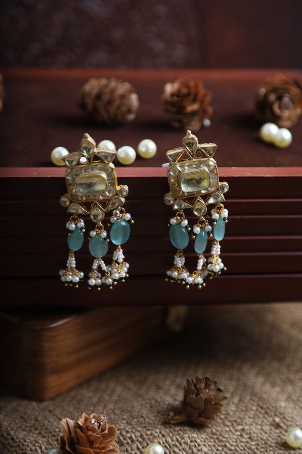 SJE1075- White and Blue Colour Gold Plated Jadau Kundan Studs Earrings