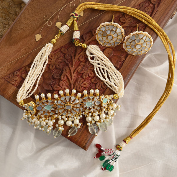 Rahnuma Choker with Earrings