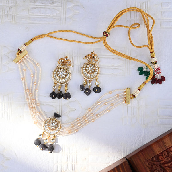 Shringaar Choker with Earrings