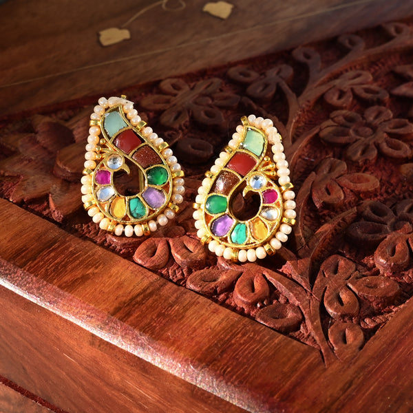 Sarina Motif Studs Earrings