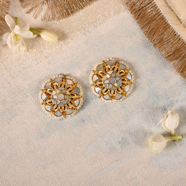 Dhanvi studs Earrings