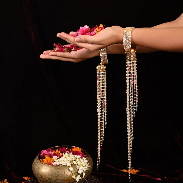 Vedhi Kundan Kaleera With Bangle