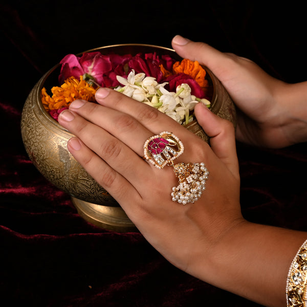 Abharna Kundan Ring