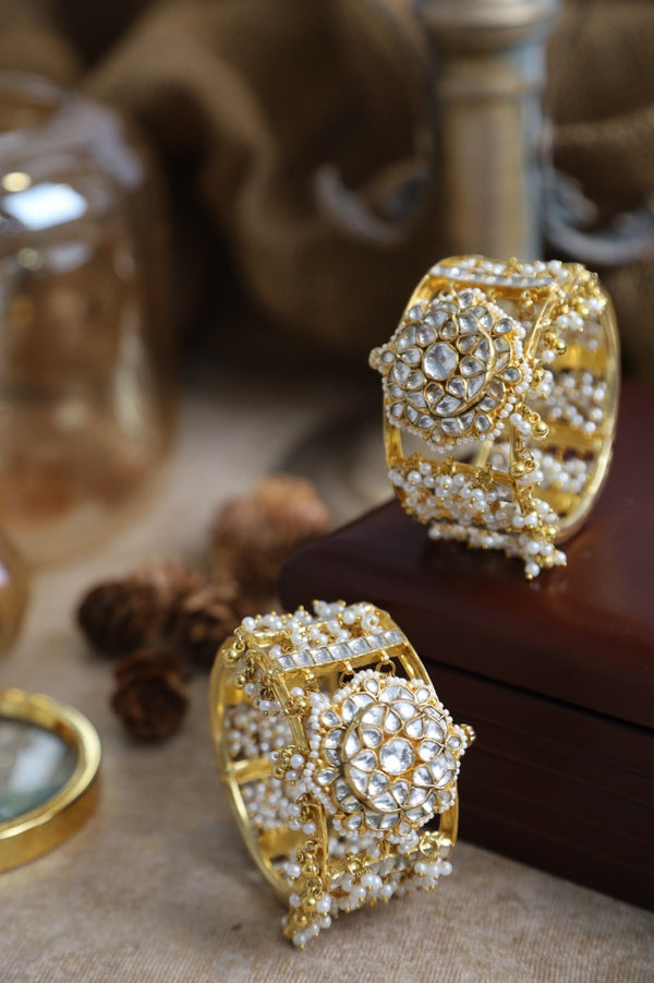 SJB1020- White Colour Gold Plated Jadau Kundan Bangle