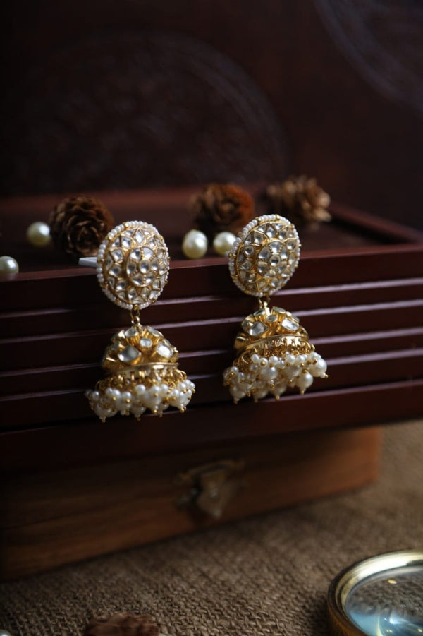 SJE1062- White Colour Gold Plated Jadau kundan Jhumki Earrings