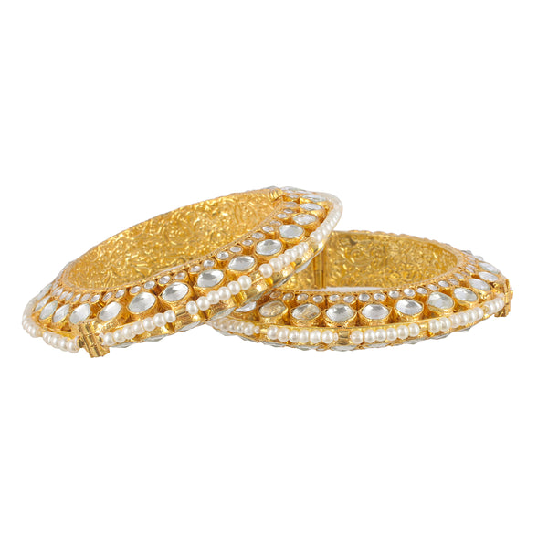 Aiza Gold Plated Kundan Bangles