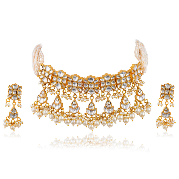 Aayatee Kundan Choker Set