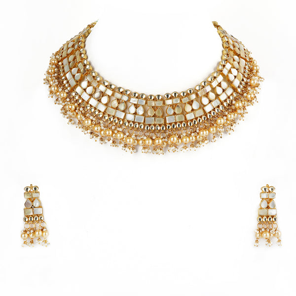 Akhansha Mother of Pearl Necklace Set